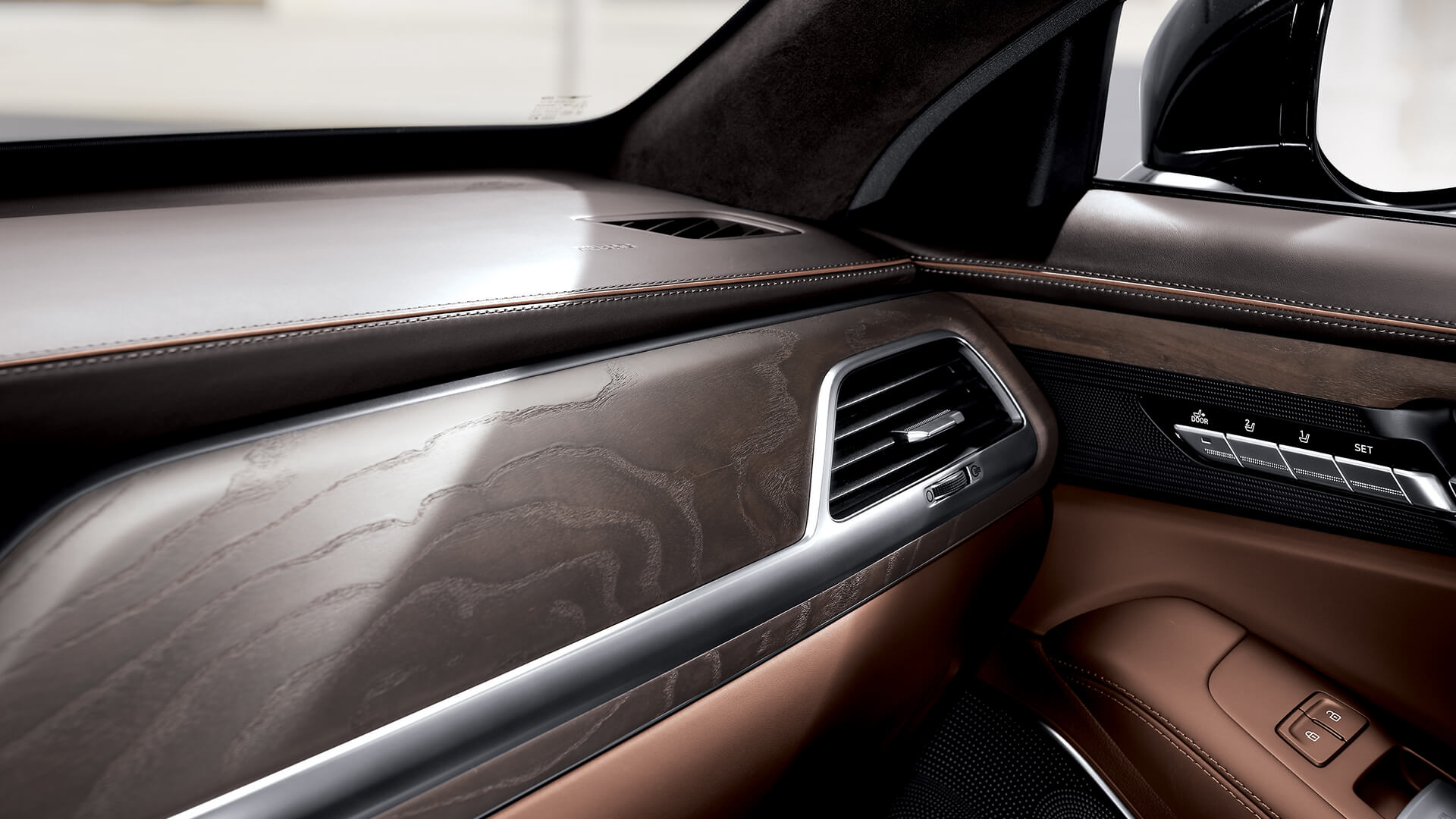 Genesis G90 2019 — комплектации, цены, фото, дата выхода