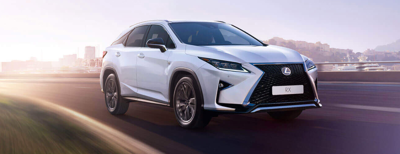 Топ-5 премиальных кроссоверов для российских автолюбителей